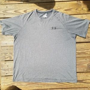 Men's Under Armour t-shirt